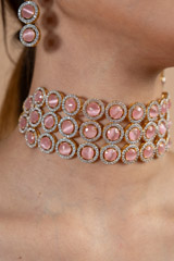 Embedded Stone Choker Set2823 video